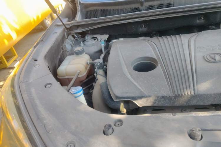 Used CHANGAN CS75 PLUS 2021 2.0T Automatic Pilot Version Engine Bay Right