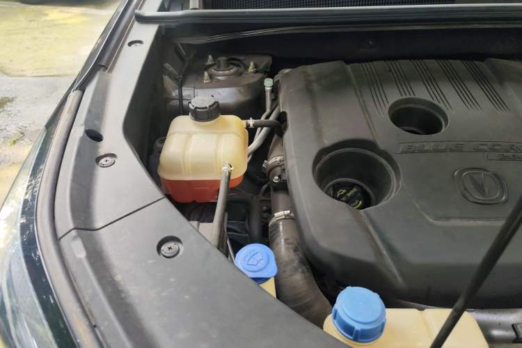 Used CHANGAN CS75 PLUS 2021 1.5T Automatic Luxury Version Engine Bay Right