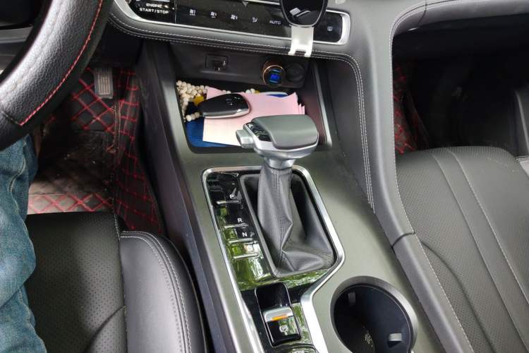 Used CHANGAN CS75 PLUS 2021 1.5T Automatic Luxury Version Gear Lever