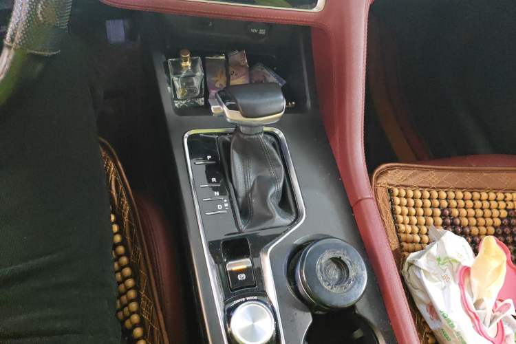 Used CHANGAN CS75 PLUS 2021 1.5T Automatic Luxury Version Gear Lever