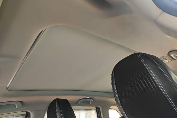 Used CHANGAN CS75 PLUS 2021 1.5T Automatic Luxury Version Headliner