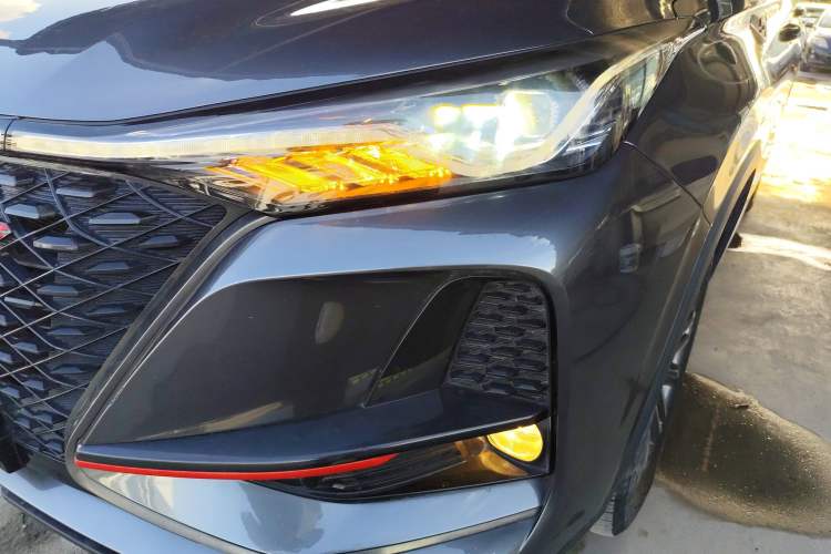 Used CHANGAN CS75 PLUS 2021 1.5T Automatic Luxury Version Left Front Headlight