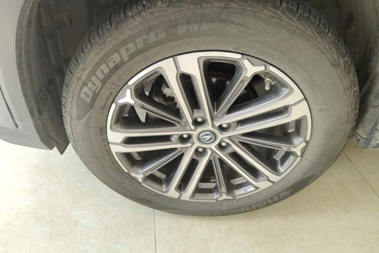 Used CHANGAN CS75 PLUS 2021 1.5T Automatic Luxury Version Left Front Wheel Hub