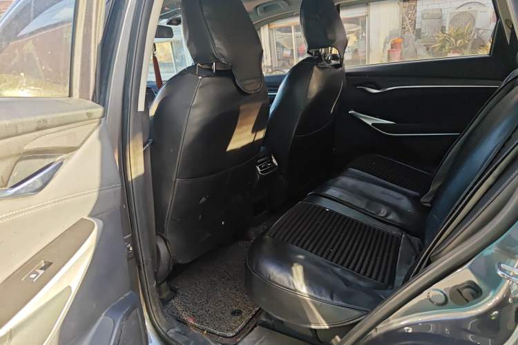 Used CHANGAN CS75 PLUS 2021 1.5T Automatic Luxury Version Left Rear Seat