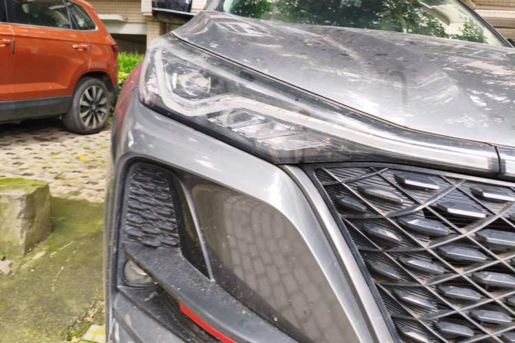 Used CHANGAN CS75 PLUS 2021 1.5T Automatic Luxury Version Right Front Headlight