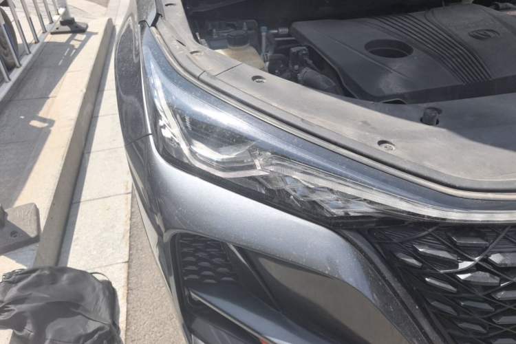 Used CHANGAN CS75 PLUS 2021 2.0T Automatic Flagship Edition Right Front Headlight