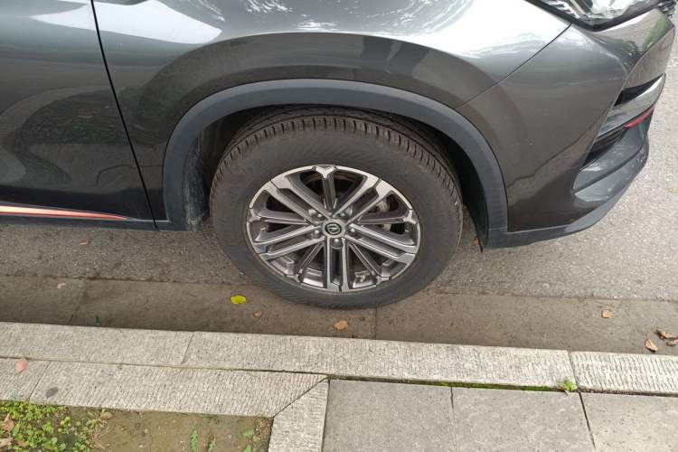 Used CHANGAN CS75 PLUS 2021 1.5T Automatic Prestige Model Right Front Wheel Hub