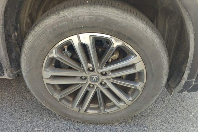 Used CHANGAN CS75 PLUS 2021 1.5T Automatic Luxury Version Right Front Wheel Hub