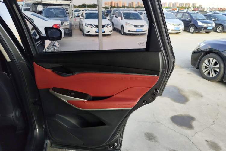 Used CHANGAN CS75 PLUS 2021 1.5T Automatic Luxury Version Right Rear Door Interior