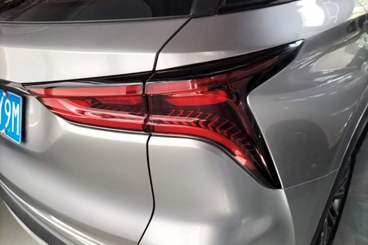 Used CHANGAN CS75 PLUS 2021 1.5T Automatic Luxury Version Right Rear Taillight
