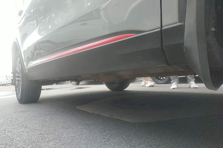 Used CHANGAN CS75 PLUS 2021 1.5T Automatic Luxury Version Right Side Sill