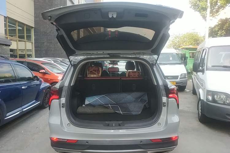 Used CHANGAN CS75 PLUS 2021 1.5T Automatic Luxury Version Trunk