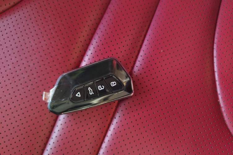 Used CHANGAN CS75 PLUS 2021 1.5T Automatic Luxury Version Vehicle Key