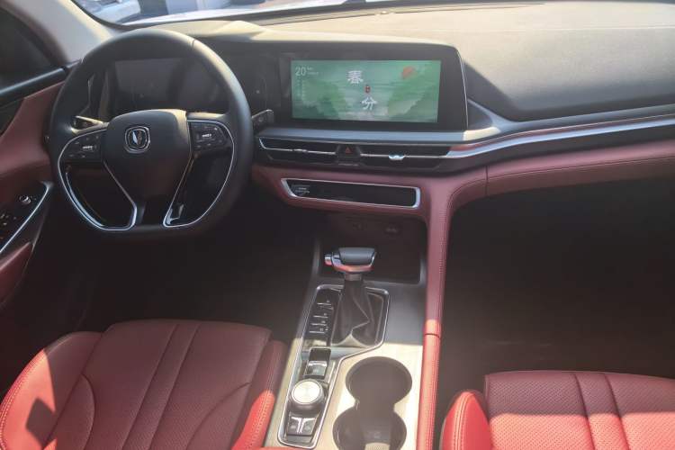 Used CHANGAN CS75 PLUS 2021 1.5T Automatic Luxury Version Audio And AC Panel