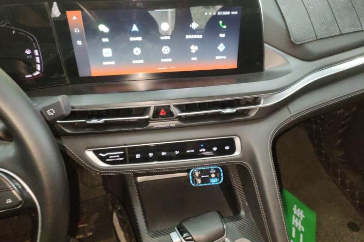 Used CHANGAN CS75 PLUS 2021 1.5T Automatic Luxury Version Audio And AC Panel