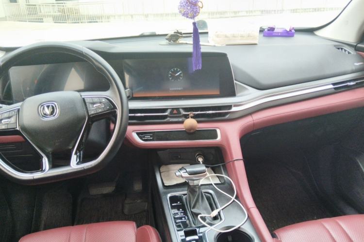 Used CHANGAN CS75 PLUS 2021 1.5T Automatic Luxury Version Center Console