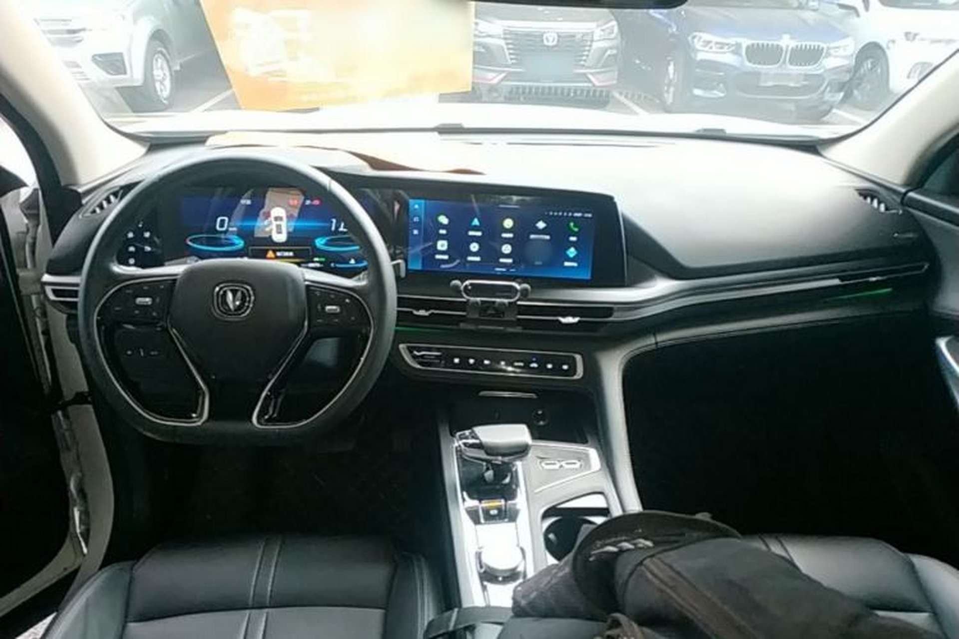 Used CHANGAN CS75 PLUS 2021 2.0T Automatic Flagship Edition Center Console