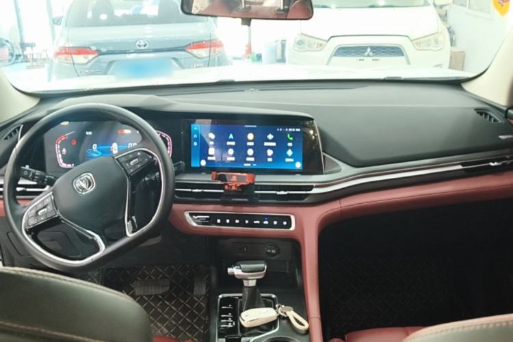 Used CHANGAN CS75 PLUS 2021 1.5T Automatic Luxury Version Center Console