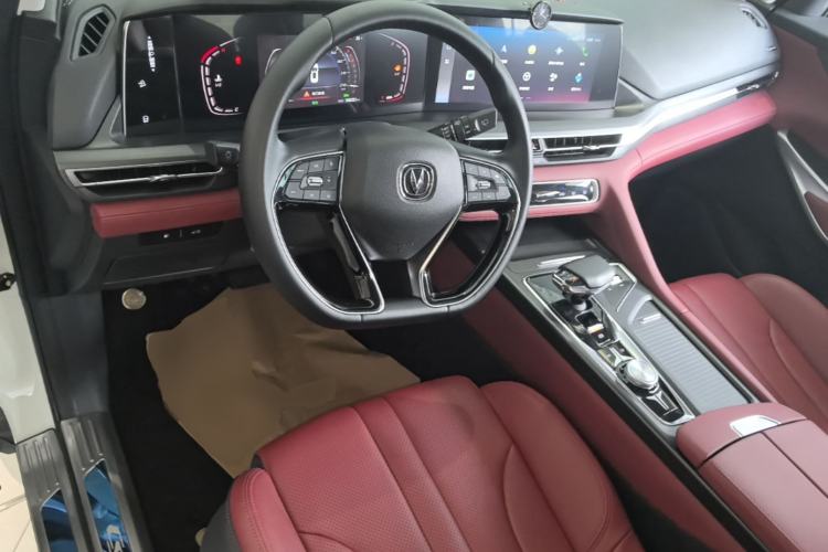 Used CHANGAN CS75 PLUS 2021 1.5T Automatic Prestige Model Center Console