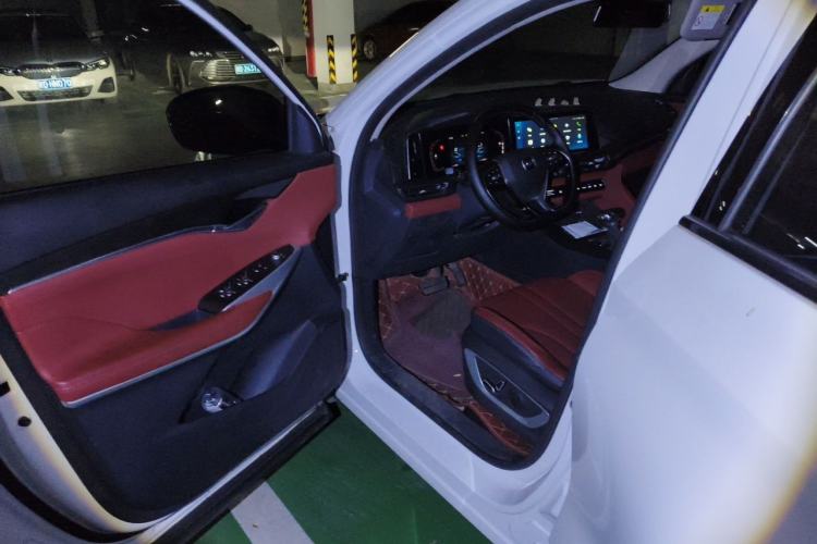 Used CHANGAN CS75 PLUS 2021 1.5T Automatic Luxury Version Driver Seat