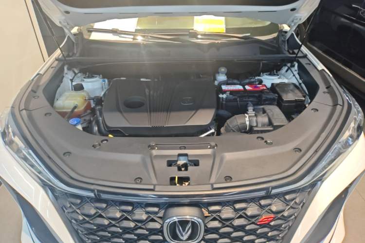 Used CHANGAN CS75 PLUS 2021 2.0T Automatic Pilot Version Engine Bay