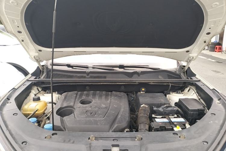 Used CHANGAN CS75 PLUS 2021 1.5T Automatic Luxury Version Engine Bay
