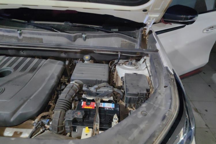 Used CHANGAN CS75 PLUS 2021 1.5T Automatic Luxury Version Engine Bay Left