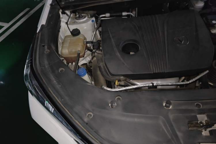 Used CHANGAN CS75 PLUS 2021 2.0T Automatic Pilot Version Engine Bay Right