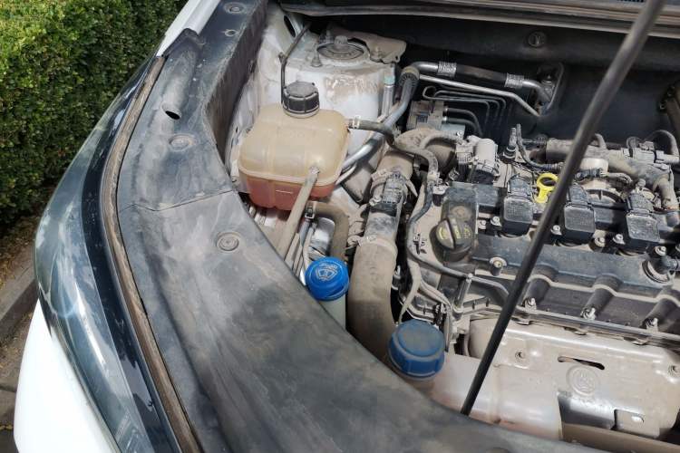 Used CHANGAN CS75 PLUS 2021 1.5T Automatic Pioneer Model Engine Bay Right