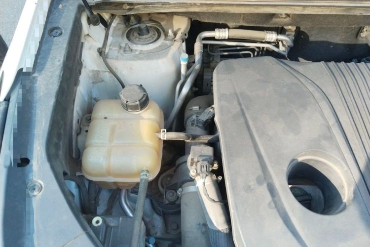 Used CHANGAN CS75 PLUS 2021 2.0T Automatic Flagship Edition Engine Bay Right