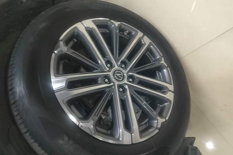 Used CHANGAN CS75 PLUS 2021 1.5T Automatic Pioneer Model Exterior 4