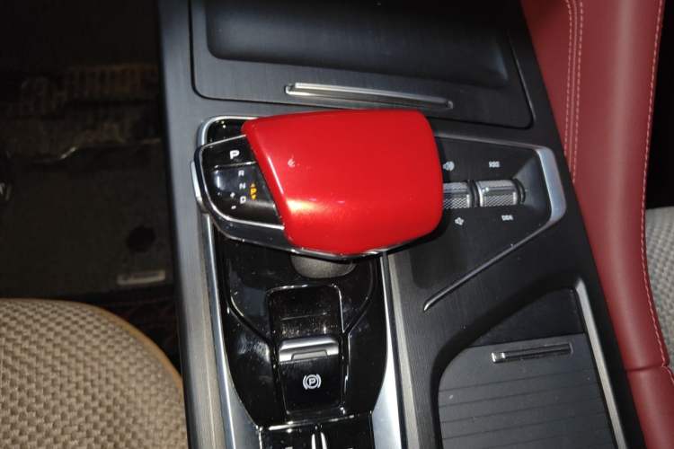 Used CHANGAN CS75 PLUS 2021 2.0T Automatic Pilot Version Gear Lever