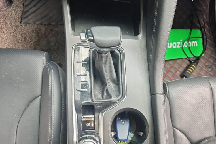 Used CHANGAN CS75 PLUS 2021 1.5T Automatic Luxury Version Gear Lever
