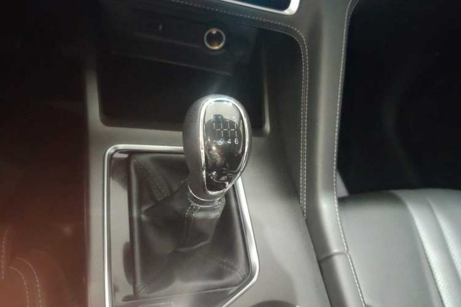 Used CHANGAN CS75 PLUS 2021 1.5T Manual Luxury Version Gear Lever
