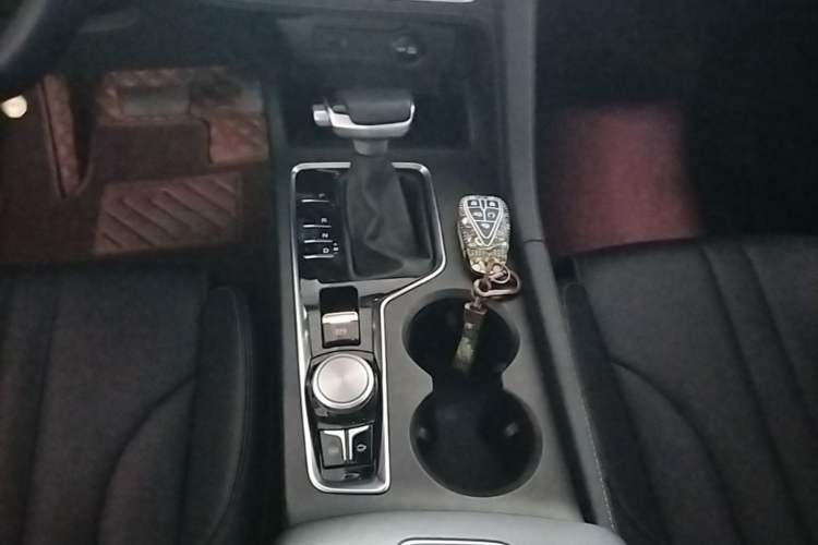 Used CHANGAN CS75 PLUS 2021 1.5T Automatic Luxury Version Gear Lever