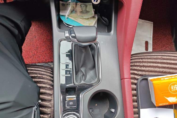 Used CHANGAN CS75 PLUS 2021 1.5T Automatic Luxury Version Gear Lever