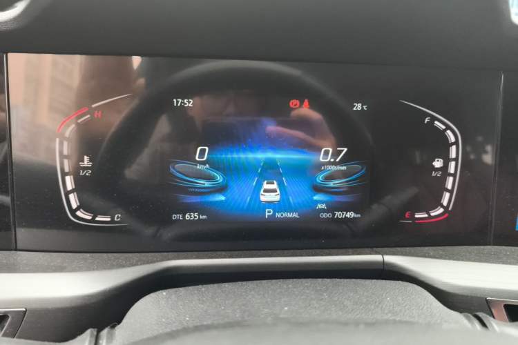 Used CHANGAN CS75 PLUS 2021 1.5T Automatic Luxury Version Instrument Cluster