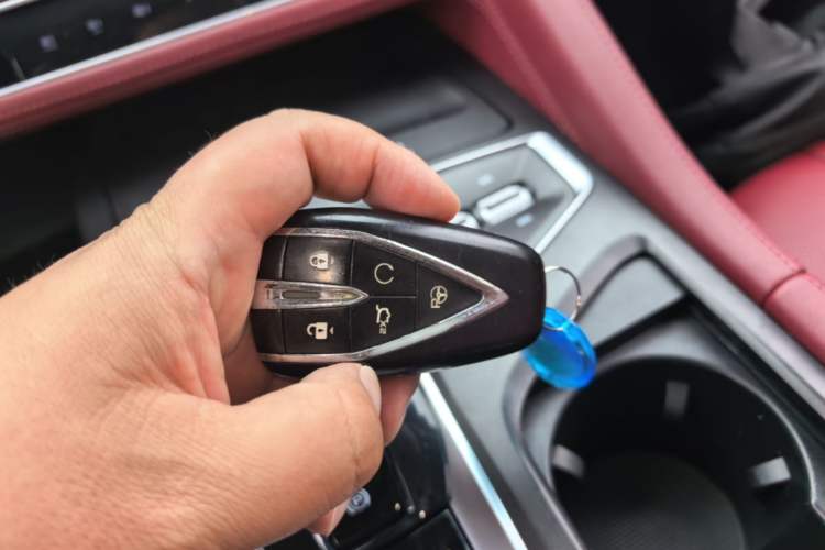 Used CHANGAN CS75 PLUS 2021 2.0T Automatic Flagship Edition Interior 1