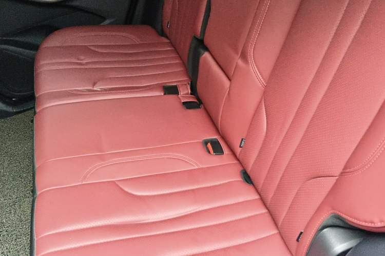 Used CHANGAN CS75 PLUS 2021 1.5T Automatic Luxury Version Interior 4