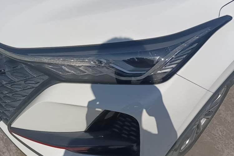 Used CHANGAN CS75 PLUS 2021 2.0T Automatic Flagship Edition Left Front Headlight