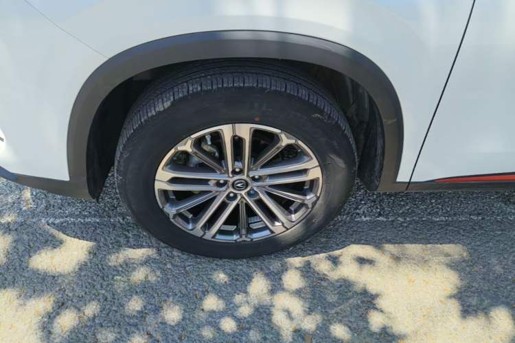 Used CHANGAN CS75 PLUS 2021 1.5T Automatic Prestige Model Left Front Wheel Hub