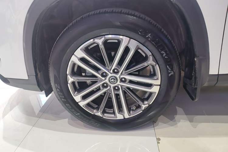 Used CHANGAN CS75 PLUS 2021 1.5T Automatic Prestige Model Left Front Wheel Hub