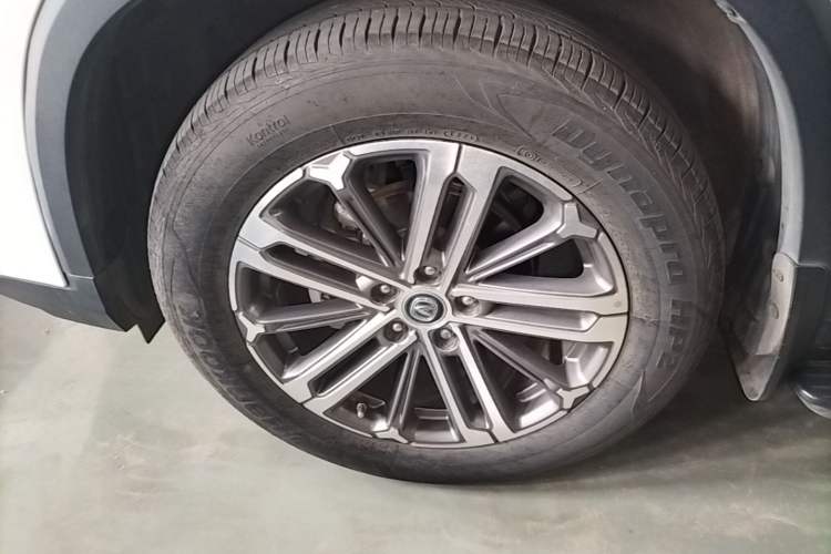 Used CHANGAN CS75 PLUS 2021 1.5T Automatic Luxury Version Left Front Wheel Hub