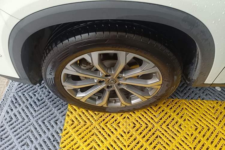 Used CHANGAN CS75 PLUS 2021 2.0T Automatic Flagship Edition Left Front Wheel Hub