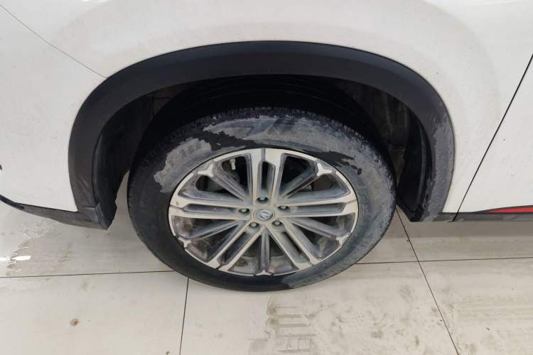 Used CHANGAN CS75 PLUS 2021 1.5T Automatic Luxury Version Left Front Wheel Hub