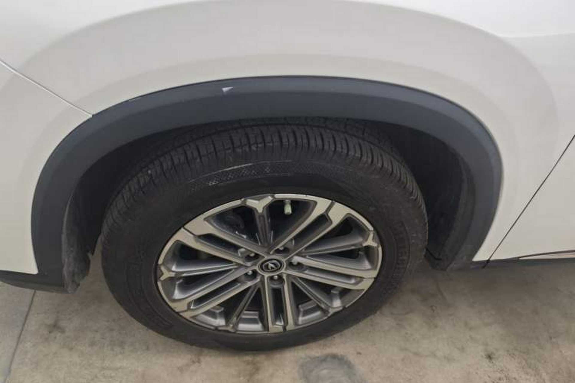 Used CHANGAN CS75 PLUS 2021 1.5T Automatic Prestige Model Left Front Wheel Hub