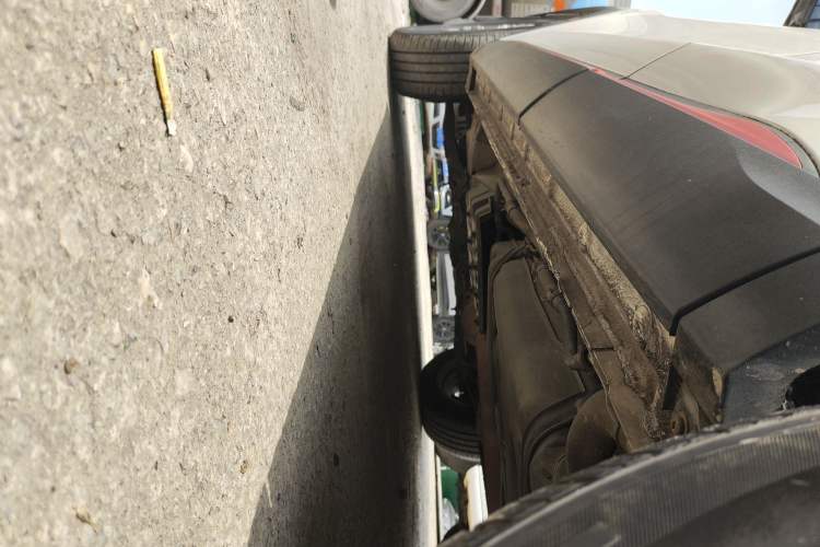 Used CHANGAN CS75 PLUS 2021 1.5T Automatic Prestige Model Left Side Sill