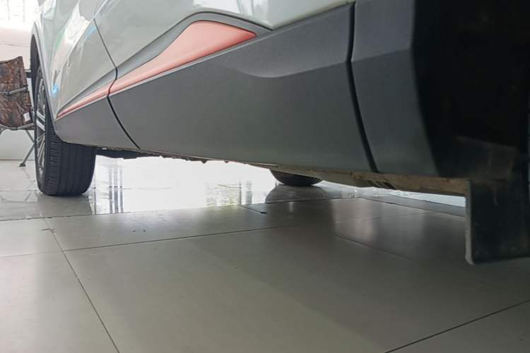 Used CHANGAN CS75 PLUS 2021 1.5T Automatic Prestige Model Left Side Sill