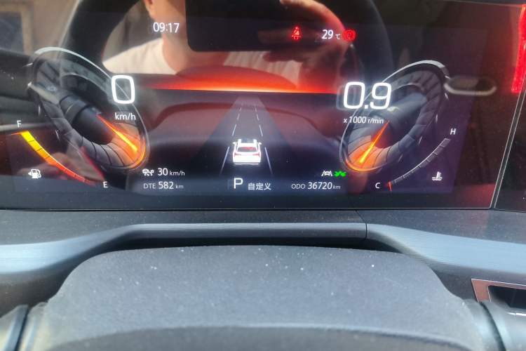 Used CHANGAN CS75 PLUS 2021 2.0T Automatic Flagship Edition Odometer Close Up