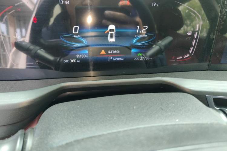 Used CHANGAN CS75 PLUS 2021 1.5T Automatic Prestige Model Odometer Close Up